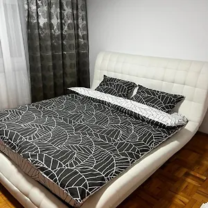 Apartament Mona Taxi#airport #parking#bucharest#therme, Otopeni